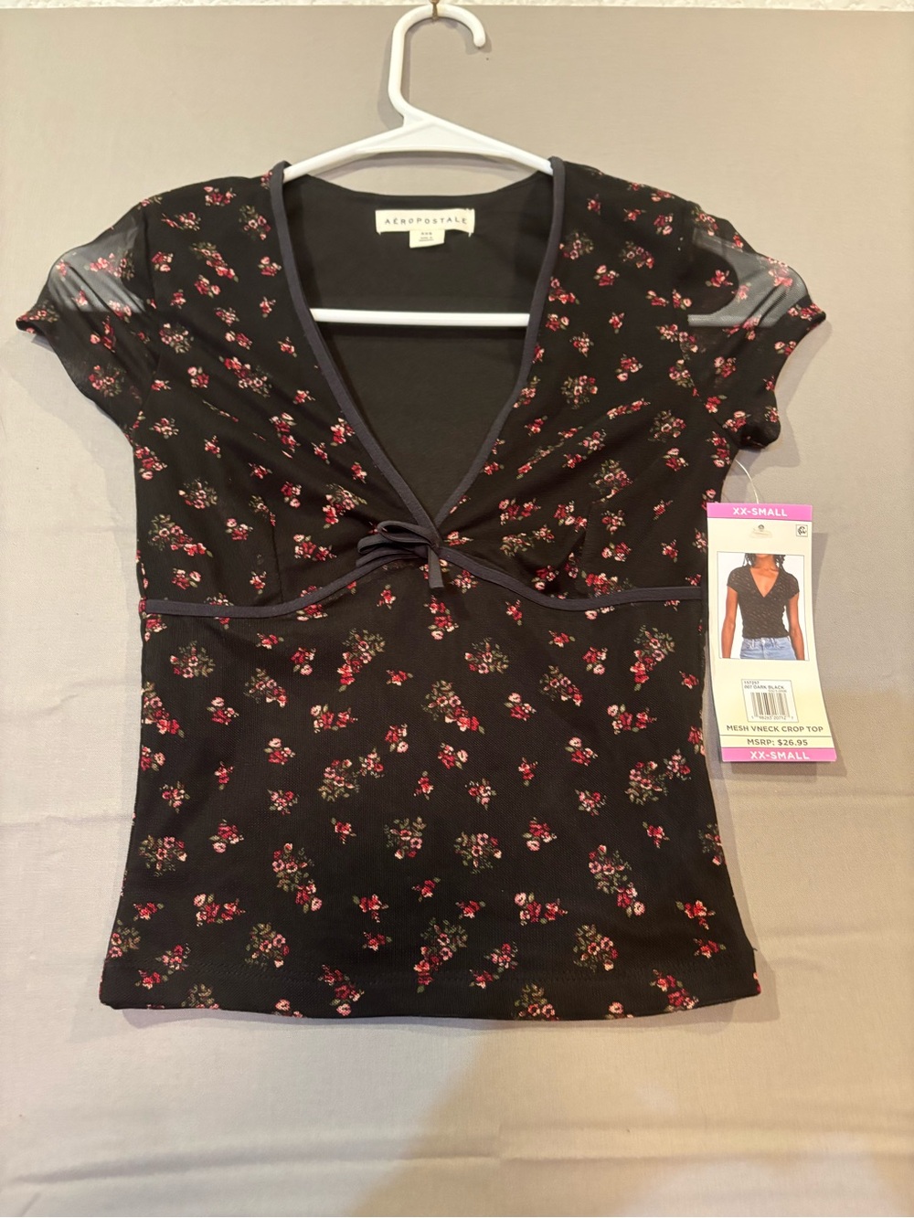 Juniors Aeropostale Mesh Black Floral V-neck Crop Top XXS